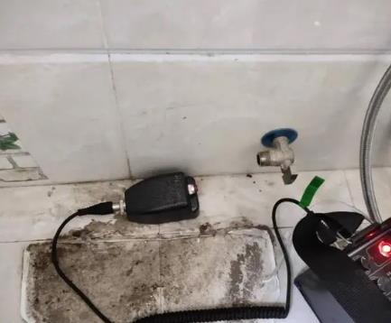务川仡屋顶漏水维修公司分享下卫生间漏水的危害及解决方法